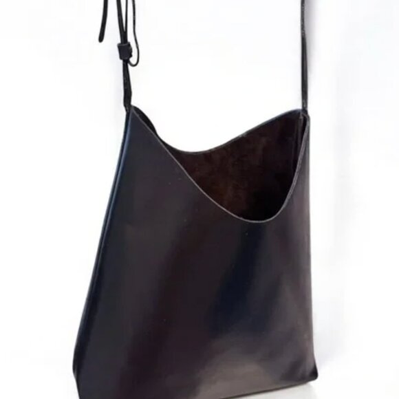 GUCCI Authentic Rare Bucket Bag & Wallet Set Vintage, relishing higher tomorrow - Picture 2 of 10